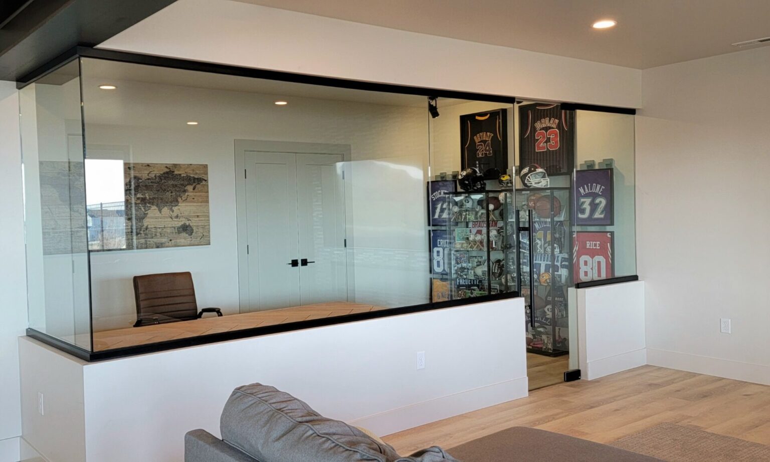 Railings and Partitions - Jeske Glass