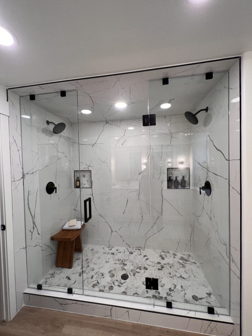 inline shower with center door