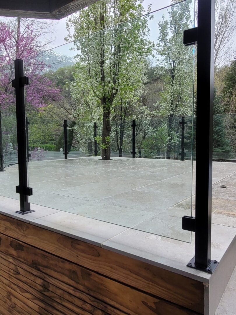 outdoor deck glass railing