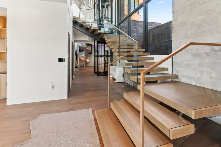 Jeske Glass Railing